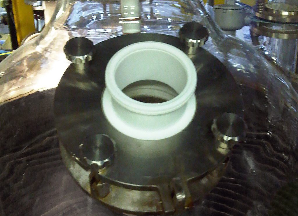 Glass Reactor Manway ISOFLEX. - csv containment news