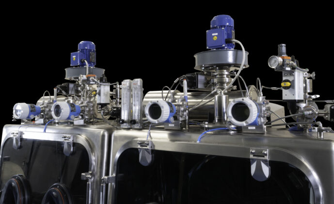 reactor charging glove box control pressure system