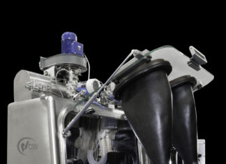 Glove Box for Powder Loading in Pharmaceutical Reactors. reactor charging glove box double chamber